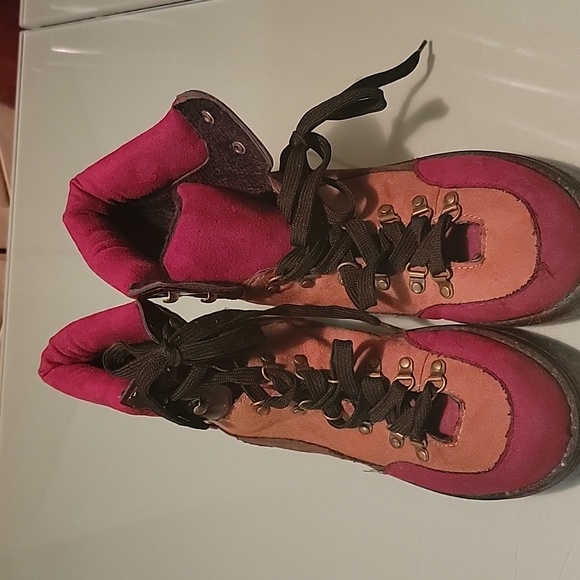 Multi Colored fashion boots like new size 7 and half - Picture 2 of 7